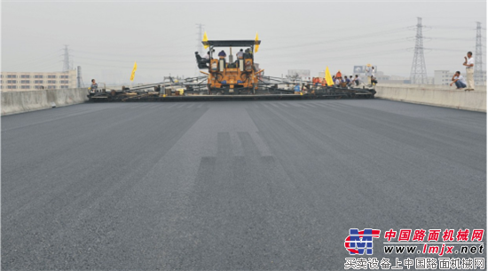 中大機(jī)械：不走尋常路 傳承匠心成就中國(guó)公路攤鋪專(zhuān)家